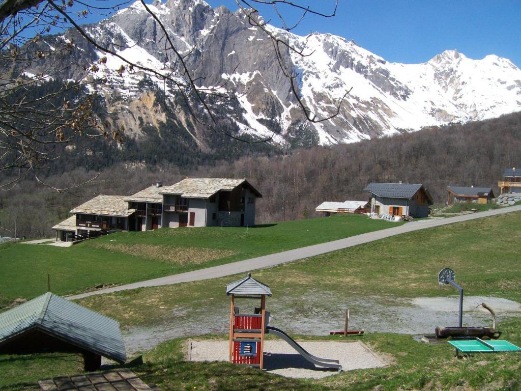 Gite Le Shantone Hotell Saint-Michel-de-Maurienne Eksteriør bilde